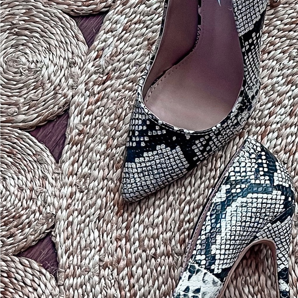 ๐ Python Heels ๐ - Picture 3 of 5